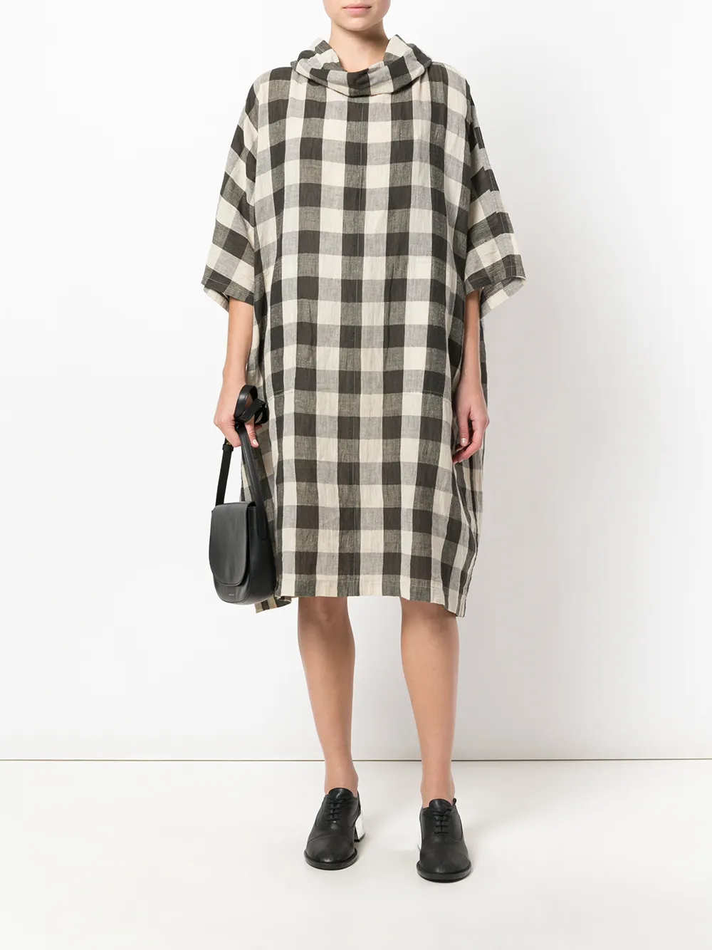 Femme Issey Miyake Robe Oversize à Col Bénitier Et Carreaux 4 Femme Issey Miyake Robe Oversize à Col Bénitier Et Carreaux – Image 2