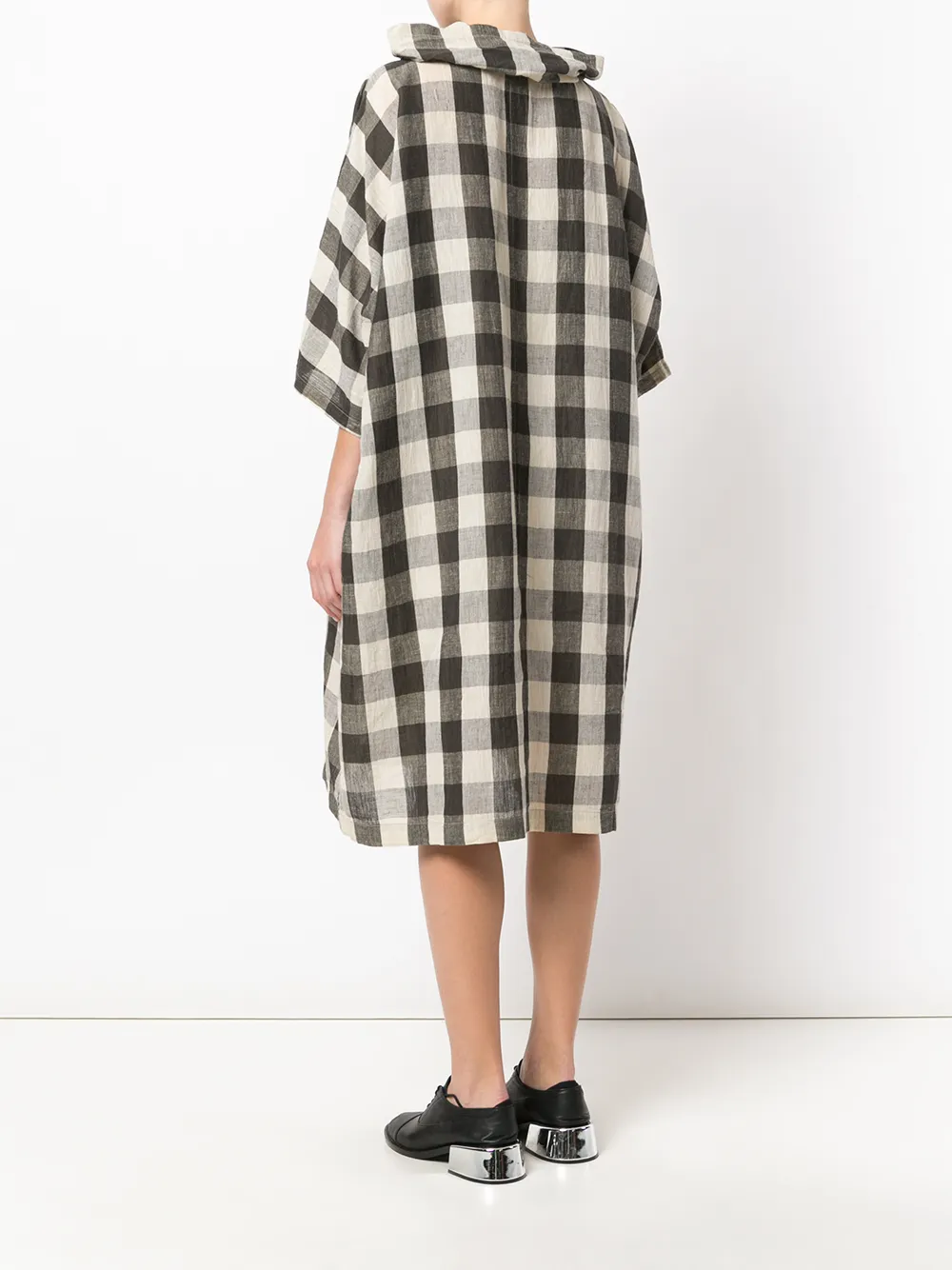 Femme Issey Miyake Robe Oversize à Col Bénitier Et Carreaux 6 Femme Issey Miyake Robe Oversize à Col Bénitier Et Carreaux – Image 4