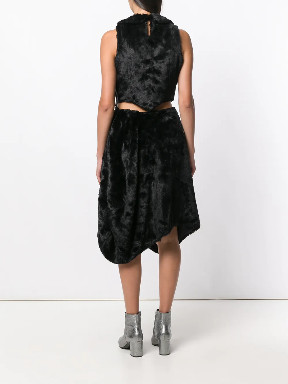 Comme Des Garcons Femme Comme Des Garçons Robe Asymétrique En Fourrure Artificielle 6 Comme Des Garcons Femme Comme Des Garçons Robe Asymétrique En Fourrure Artificielle – Image 4