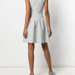ALAIA Femme Alaïa Robe évasée à Imprimé Géométrique 10 ALAIA Femme Alaïa Robe évasée à Imprimé Géométrique -Promos Féerie Jupe Boutique 13720681 16847502 1000