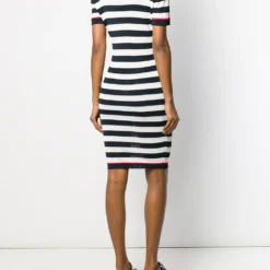 Femme Moschino Robe Ajustée à Rayures 12 Femme Moschino Robe Ajustée à Rayures -Promos Féerie Jupe Boutique 14184727 19096159 1000