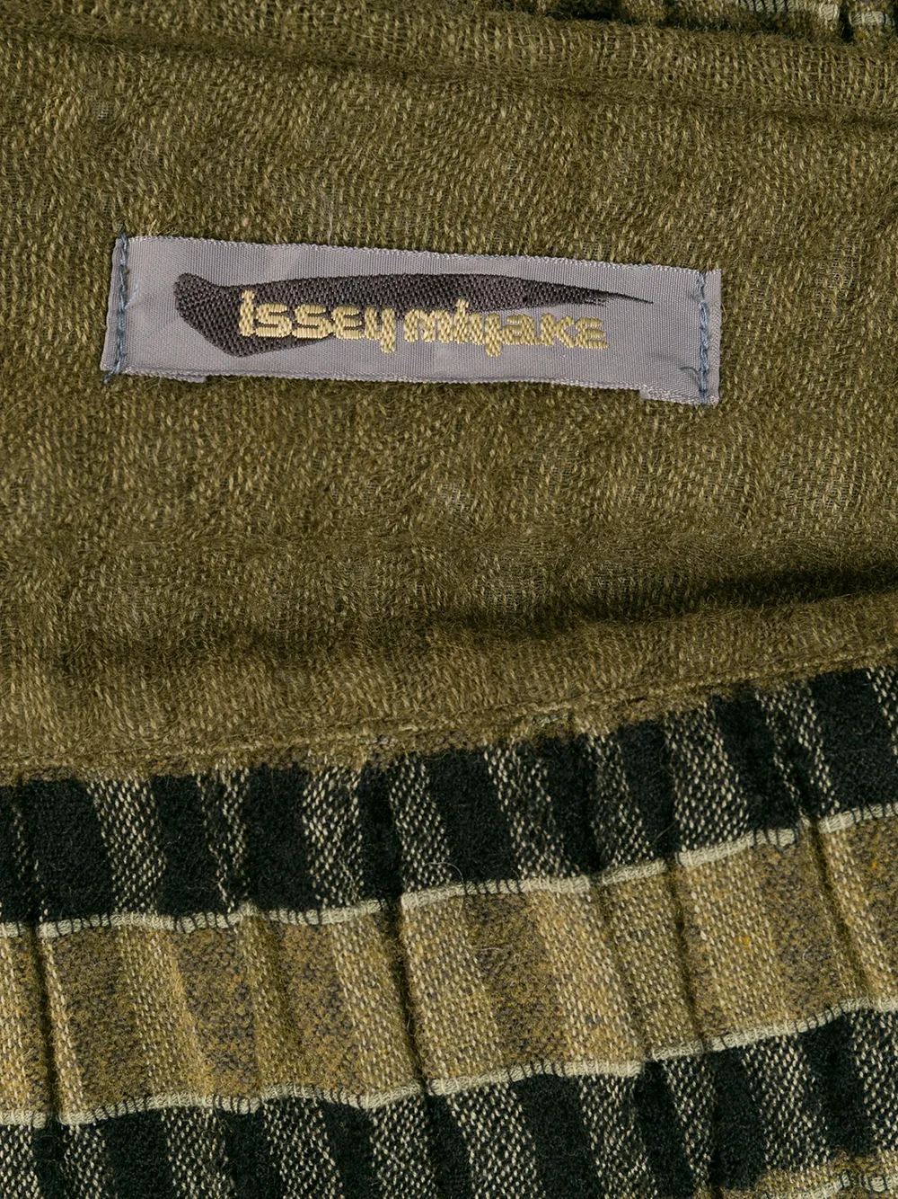 Femme Issey Miyake Robe Mi-longue Ample à Rayures 8 Femme Issey Miyake Robe Mi-longue Ample à Rayures – Image 6