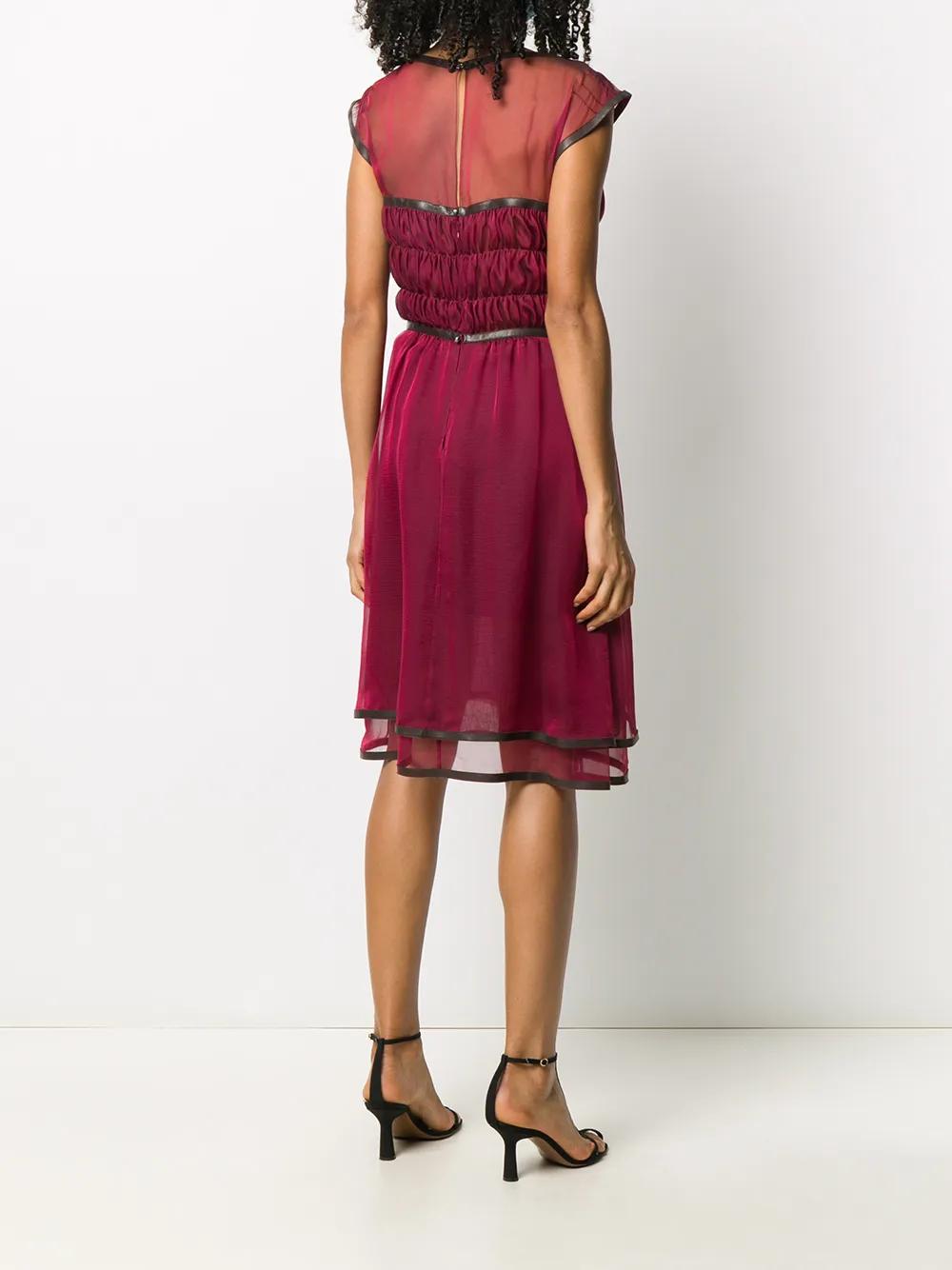 Femme CHANEL Robe Courte à Effet De Transparence 6 Femme CHANEL Robe Courte à Effet De Transparence – Image 4