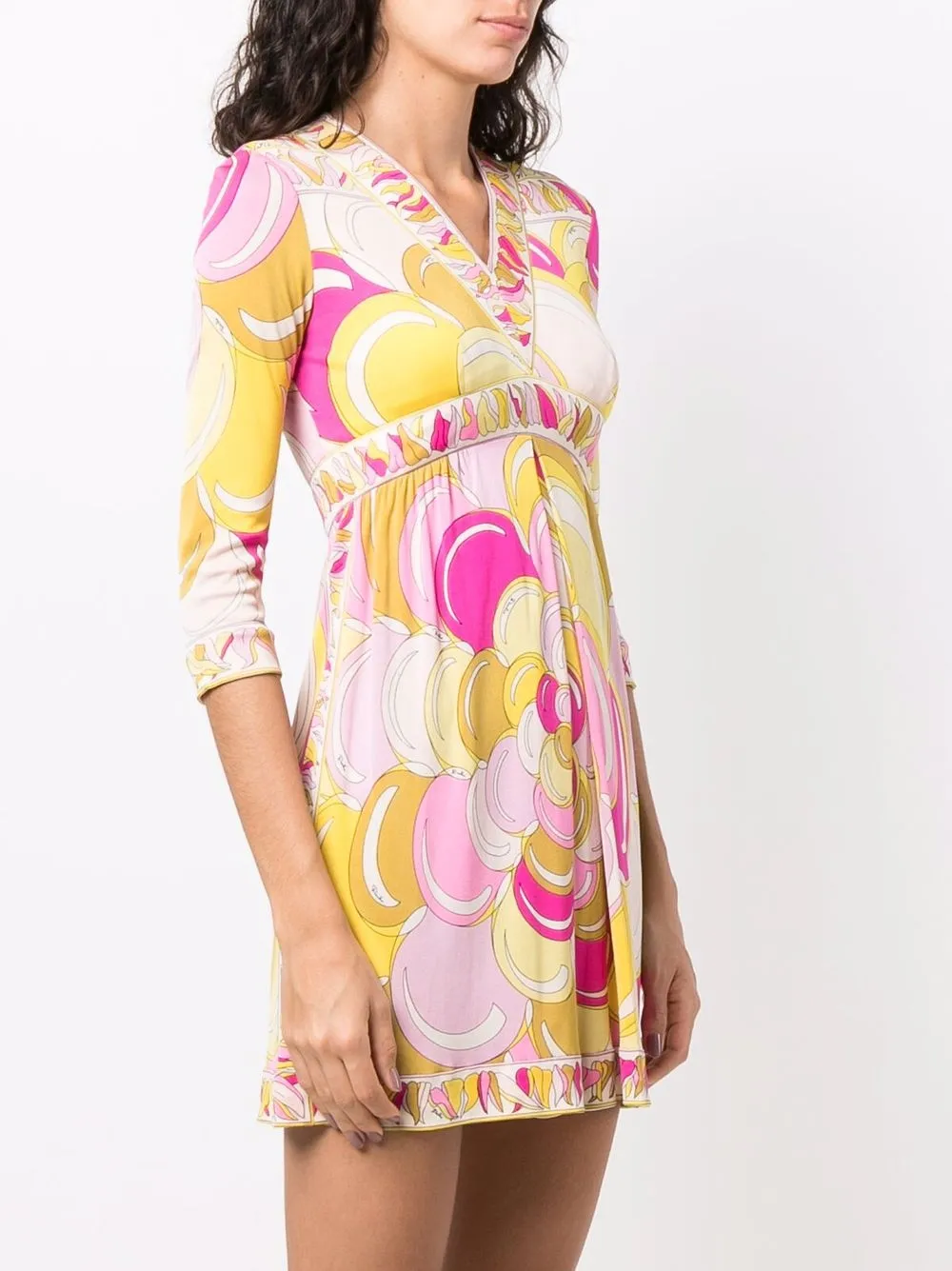 Femme PUCCI Robe En Soie à Imprimé Abstrait (années 1970) 5 Femme PUCCI Robe En Soie à Imprimé Abstrait (années 1970) – Image 3