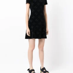 Femme CHANEL Robe Courte à Logo Imprimé (années 1990) 9 Femme CHANEL Robe Courte à Logo Imprimé (années 1990) -Promos Féerie Jupe Boutique 17042918 34559859 1000