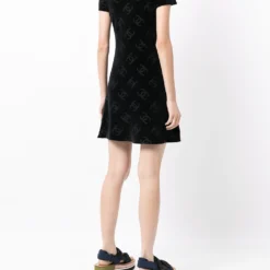 Femme CHANEL Robe Courte à Logo Imprimé (années 1990) 10 Femme CHANEL Robe Courte à Logo Imprimé (années 1990) -Promos Féerie Jupe Boutique 17042918 34559860 1000