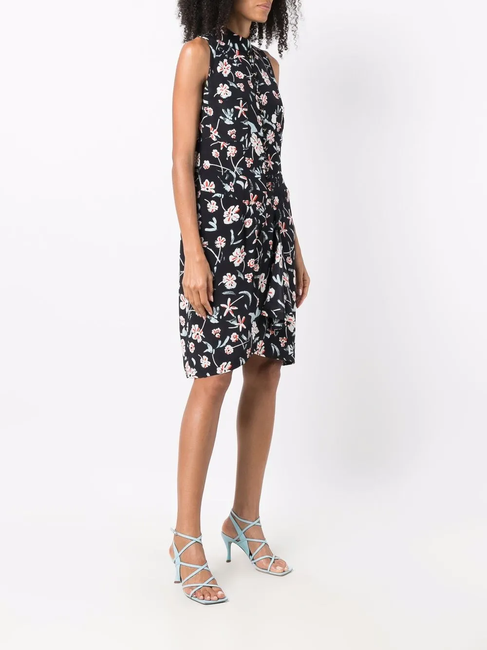 Femme CHANEL Robe Sans Manches à Fleurs (1997) 5 Femme CHANEL Robe Sans Manches à Fleurs (1997) – Image 3