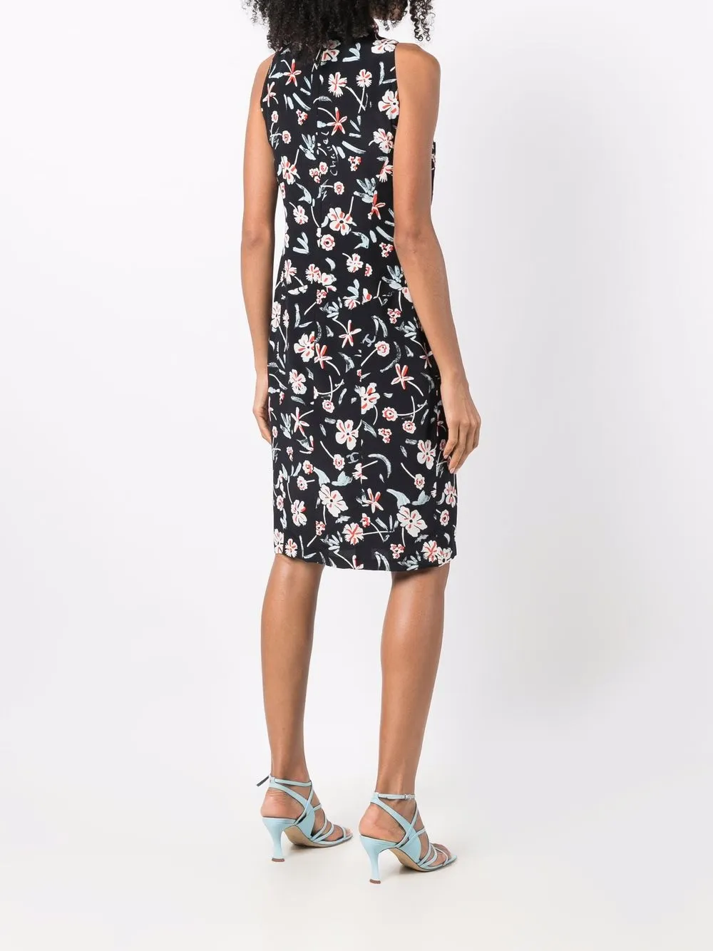 Femme CHANEL Robe Sans Manches à Fleurs (1997) 6 Femme CHANEL Robe Sans Manches à Fleurs (1997) – Image 4