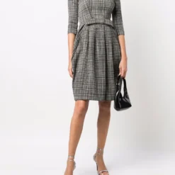 Femme Christian Dior Robe En Tweed Pre-owned (années 2000) 8 Femme Christian Dior Robe En Tweed Pre-owned (années 2000) -Promos Féerie Jupe Boutique 17138447 34776188 1000