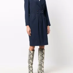 Femme CHANEL Robe Croisée à Revers Pointus (années 1980) 9 Femme CHANEL Robe Croisée à Revers Pointus (années 1980) -Promos Féerie Jupe Boutique 17181417 34907853 1000