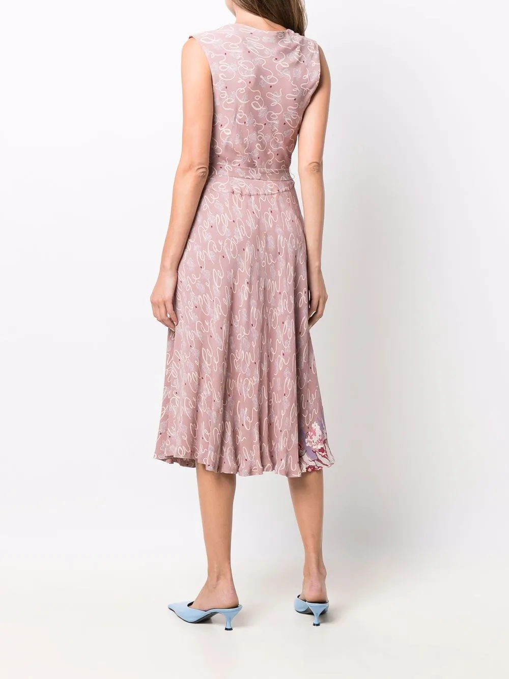 Femme A.N.G.E.L.O. Vintage Cult Robe Mi-longue évasée à Imprimé Abstrait (années 1990) 6 Femme A.N.G.E.L.O. Vintage Cult Robe Mi-longue évasée à Imprimé Abstrait (années 1990) – Image 4