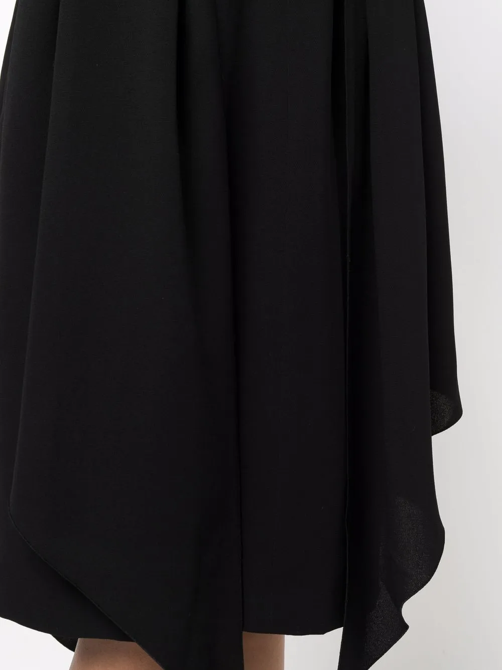 Femme CHANEL Robe En Soie à Manches Asymétriques 7 Femme CHANEL Robe En Soie à Manches Asymétriques – Image 5