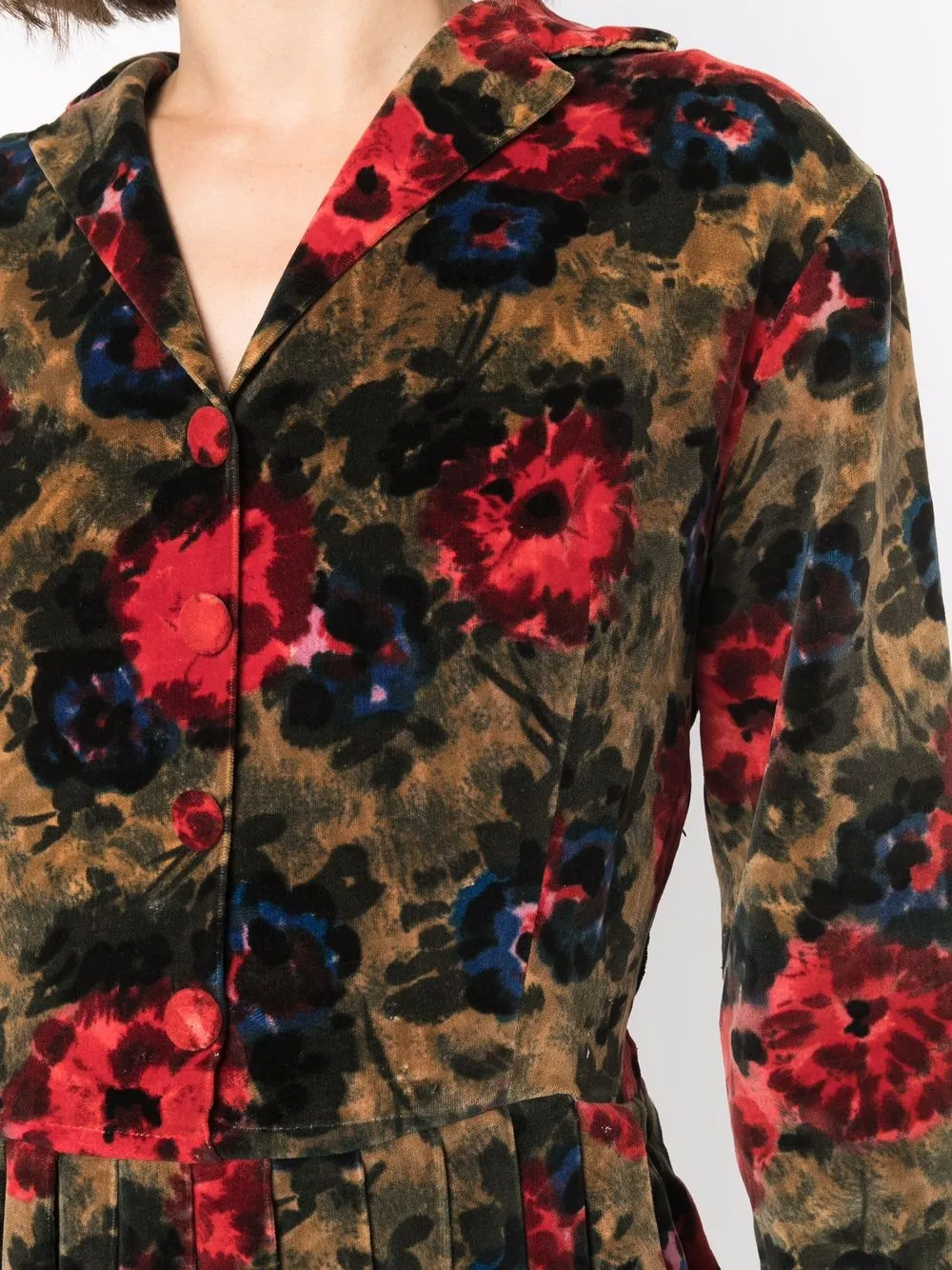 Femme A.N.G.E.L.O. Vintage Cult Robe-chemise Plissée à Fleurs (années 1950) 7 Femme A.N.G.E.L.O. Vintage Cult Robe-chemise Plissée à Fleurs (années 1950) – Image 5