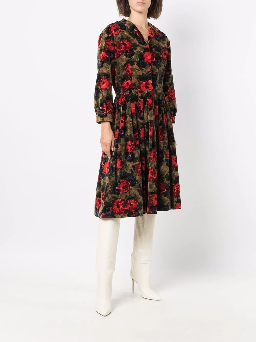 Femme A.N.G.E.L.O. Vintage Cult Robe-chemise Plissée à Fleurs (années 1950) 5 Femme A.N.G.E.L.O. Vintage Cult Robe-chemise Plissée à Fleurs (années 1950) – Image 3