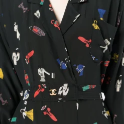 Femme CHANEL Robe Portefeuille à Imprimé Graphique (années 1980-1990) 11 Femme CHANEL Robe Portefeuille à Imprimé Graphique (années 1980-1990) -Promos Féerie Jupe Boutique 17592291 36840590 1000