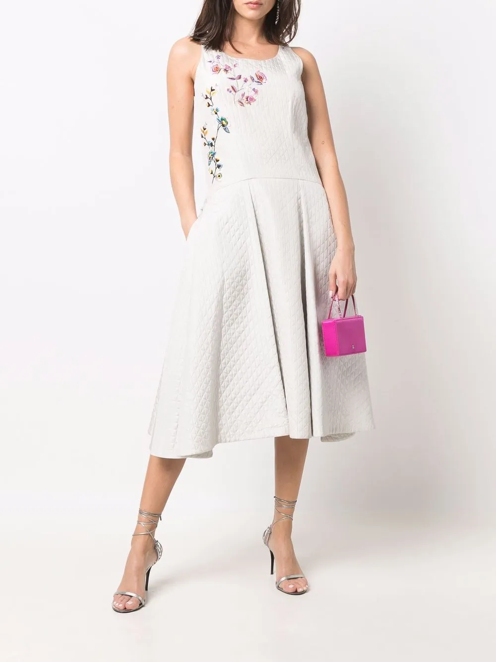 Femme Christian Dior Robe Mi-longue à Fleurs Brodées Pre-owned (2015) 4 Femme Christian Dior Robe Mi-longue à Fleurs Brodées Pre-owned (2015) – Image 2