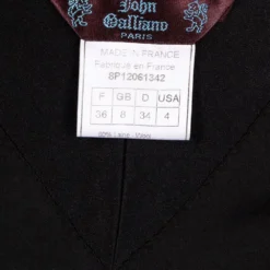 Femme John Galliano Robe Cintrée à Design Sans Manches (années 1990) 13 Femme John Galliano Robe Cintrée à Design Sans Manches (années 1990) -Promos Féerie Jupe Boutique 17674354 38447715 1000