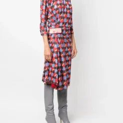 Femme Prada Robe Mi-longue à Imprimé Géométrique (années 1990) 9 Femme Prada Robe Mi-longue à Imprimé Géométrique (années 1990) -Promos Féerie Jupe Boutique 17768082 40186234 1000