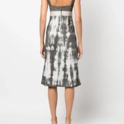 Femme Prada Robe-bustier à Imprimé Tie Dye (années 2000) 10 Femme Prada Robe-bustier à Imprimé Tie Dye (années 2000) -Promos Féerie Jupe Boutique 17970872 40112253 1000