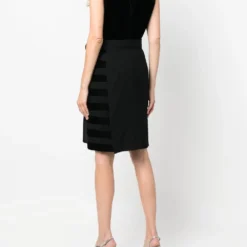 Femme Valentino Garavani Robe Ceinturée à Design Superposé (années 1980) 10 Femme Valentino Garavani Robe Ceinturée à Design Superposé (années 1980) -Promos Féerie Jupe Boutique 18025023 40204136 1000