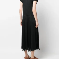 Femme Issey Miyake Robe Pleats Please évasée (années 2000) 10 Femme Issey Miyake Robe Pleats Please évasée (années 2000) -Promos Féerie Jupe Boutique 18264144 39061320 1000