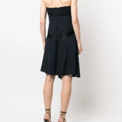 Femme CHANEL Robe-bustier En Soie (années 1990) 10 Femme CHANEL Robe-bustier En Soie (années 1990) -Promos Féerie Jupe Boutique 18374607 39447762 1000