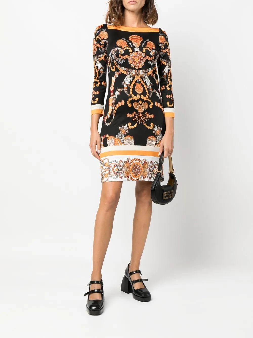 Femme Gucci Robe Resort En Soie à Imprimé Coquillage (2009) 4 Femme Gucci Robe Resort En Soie à Imprimé Coquillage (2009) – Image 2