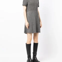 Femme CHANEL Robe Sports à Patch Logo (2009) 9 Femme CHANEL Robe Sports à Patch Logo (2009) -Promos Féerie Jupe Boutique 19239084 42395949 1000