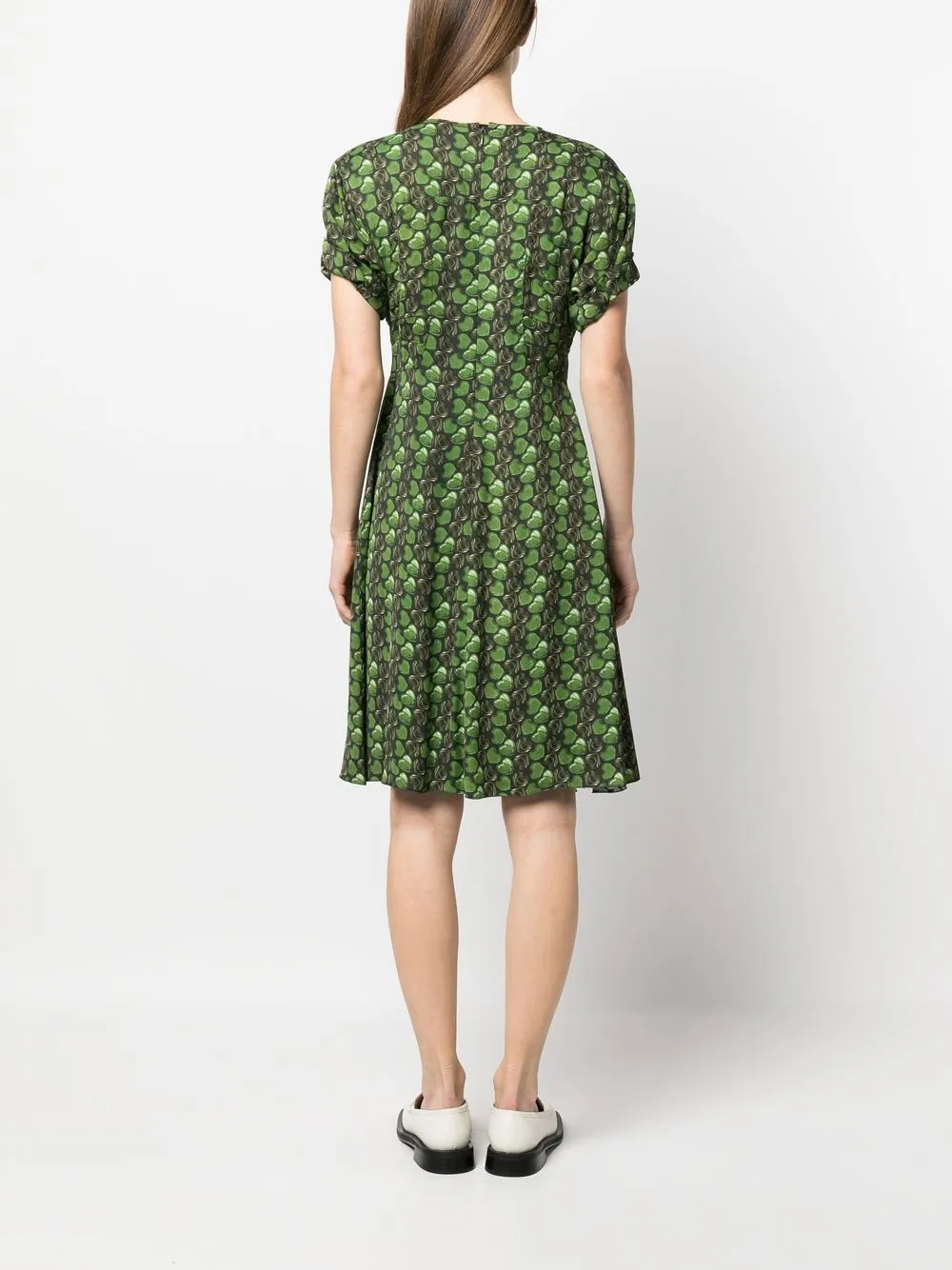 Femme Prada Robe Plissée à Imprimé Cœur (années 2000) 6 Femme Prada Robe Plissée à Imprimé Cœur (années 2000) – Image 4