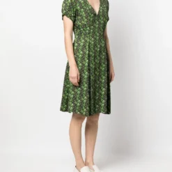 Femme Prada Robe Plissée à Imprimé Cœur (années 2000) 9 Femme Prada Robe Plissée à Imprimé Cœur (années 2000) -Promos Féerie Jupe Boutique 19286459 43866551 1000