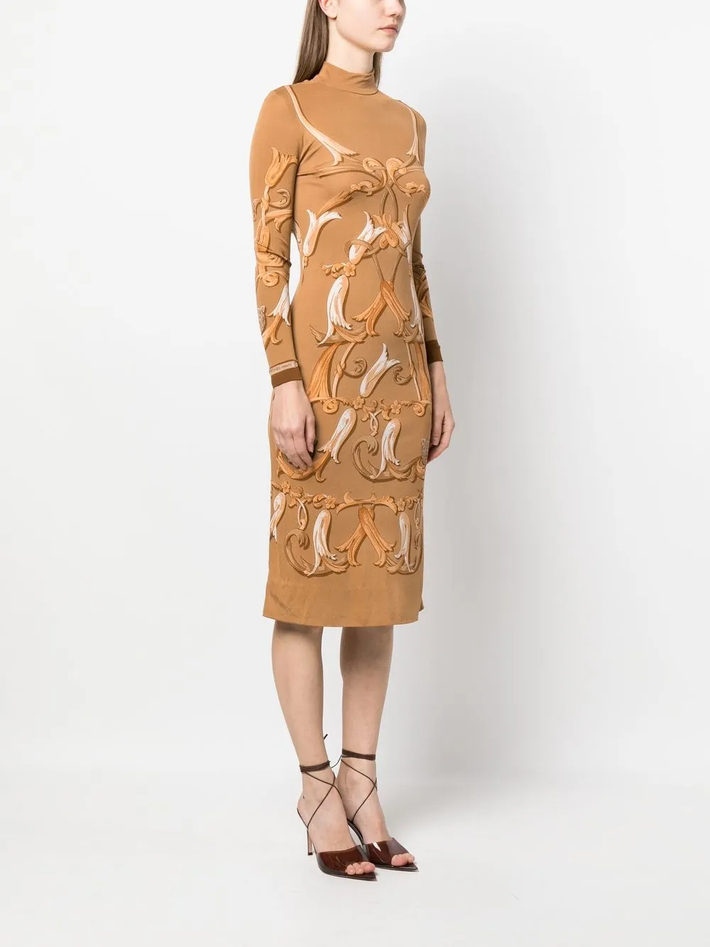 Femme Hermès Robe En Soie à Imprimé Art Nouveau Pre-owned (années 1970) 5 Femme Hermès Robe En Soie à Imprimé Art Nouveau Pre-owned (années 1970) – Image 3
