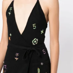 Femme CHANEL Robe Portefeuille à Logo Imprimé 11 Femme CHANEL Robe Portefeuille à Logo Imprimé -Promos Féerie Jupe Boutique 19396046 43233818 1000