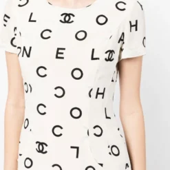 Femme CHANEL Robe En Soie à Logo Coco (années 1990) 11 Femme CHANEL Robe En Soie à Logo Coco (années 1990) -Promos Féerie Jupe Boutique 19549825 43713796 1000
