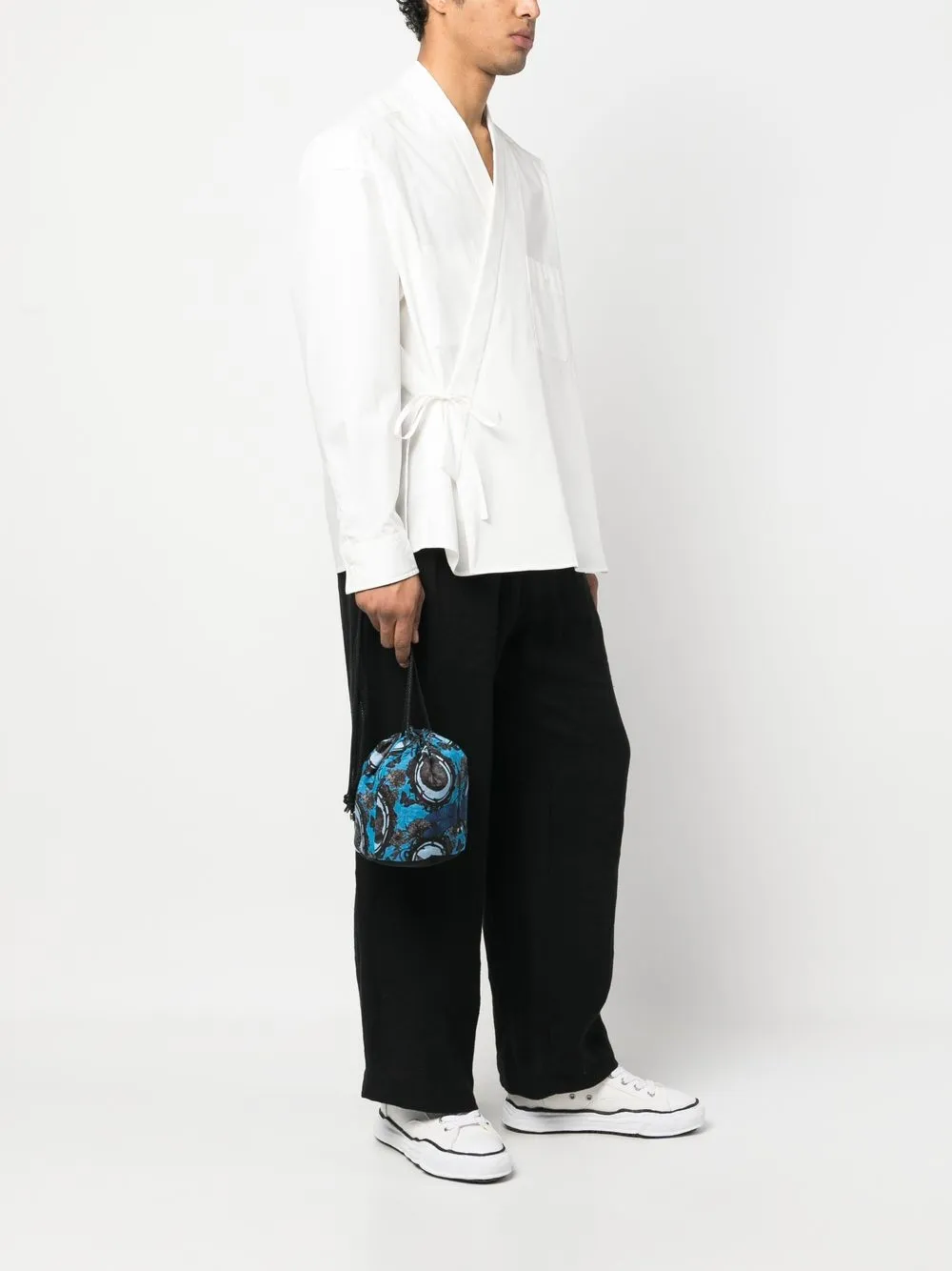 Homme Medicom Toy X Robe Japonica Sac Kinchaku 3 Homme Medicom Toy X Robe Japonica Sac Kinchaku – Image 2