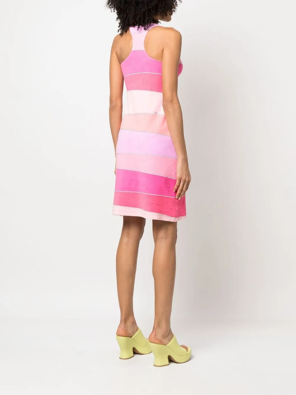 Femme PUCCI Robe Rayée à Dos Nageur (années 2000) 6 Femme PUCCI Robe Rayée à Dos Nageur (années 2000) – Image 4