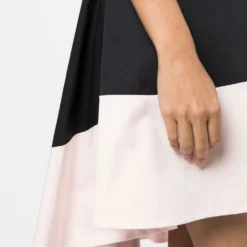 Femme Christian Dior Robe Bicolore à Design Sans Manches Pre-owned -Promos Féerie Jupe Boutique 19670112 44259005 1000