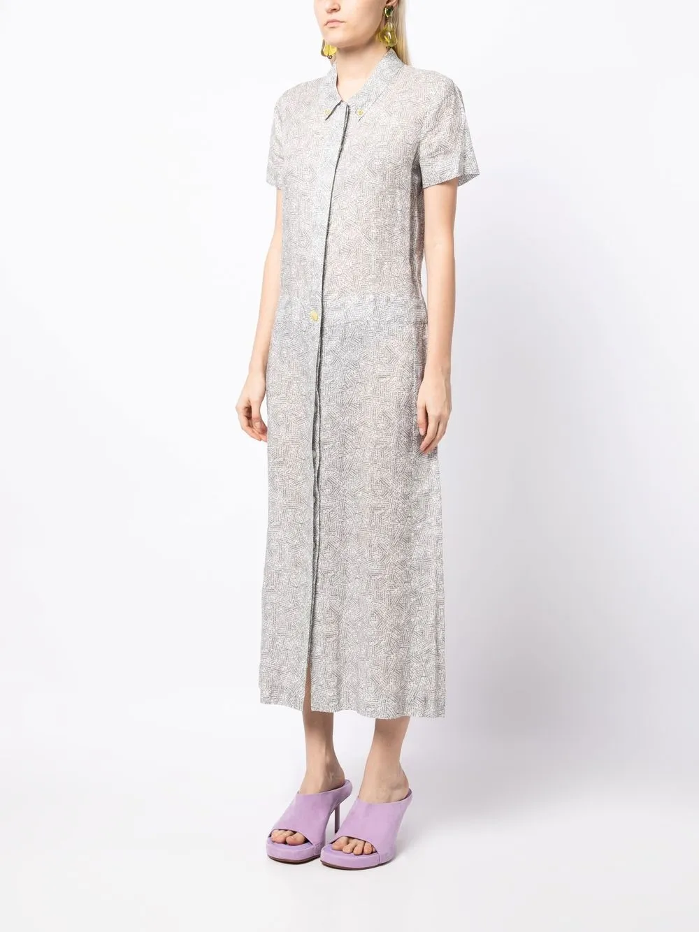 Femme CHANEL Robe Mi-longue à Logo Imprimé (1999) 5 Femme CHANEL Robe Mi-longue à Logo Imprimé (1999) – Image 3