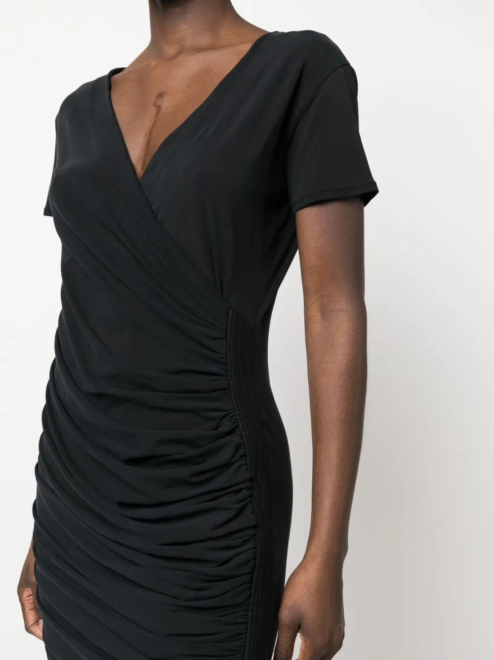 GIANFRANCO FERRE Femme Gianfranco Ferré Robe Froncée à Manches Courtes (années 2000) 7 GIANFRANCO FERRE Femme Gianfranco Ferré Robe Froncée à Manches Courtes (années 2000) – Image 5