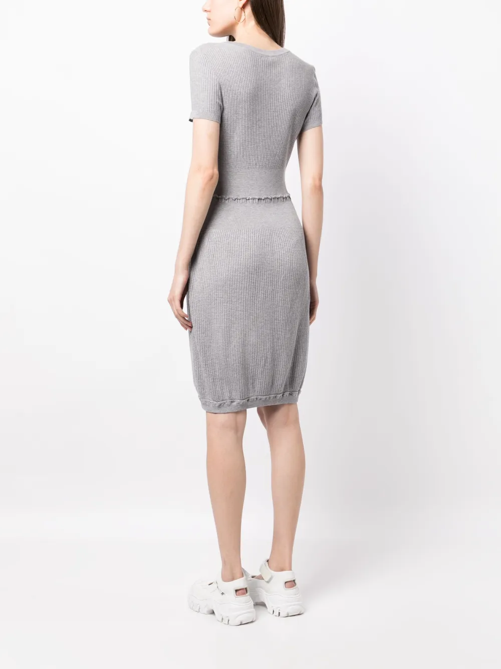 Femme CHANEL Robe En Maille à Manches Courtes (2009) 6 Femme CHANEL Robe En Maille à Manches Courtes (2009) – Image 4