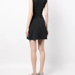 Femme CHANEL Robe Sans Manches à Coupe Trapèze (1996) 10 Femme CHANEL Robe Sans Manches à Coupe Trapèze (1996) -Promos Féerie Jupe Boutique 20163239 50171750 1000