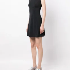 Femme CHANEL Robe Sans Manches à Coupe Trapèze (1996) 9 Femme CHANEL Robe Sans Manches à Coupe Trapèze (1996) -Promos Féerie Jupe Boutique 20163239 50171751 1000