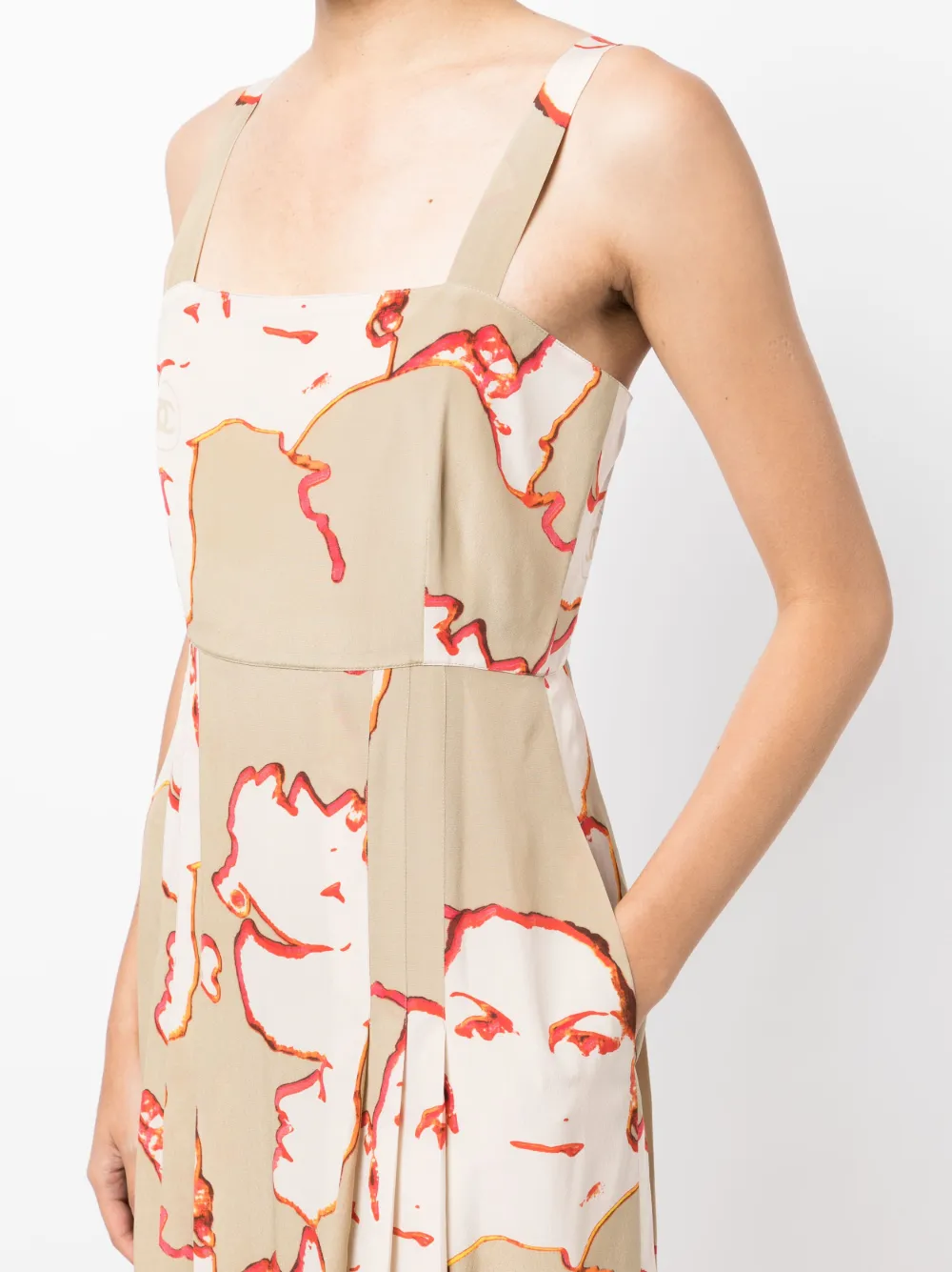 Femme CHANEL Robe En Soie à Imprimé Abstrait 2000 7 Femme CHANEL Robe En Soie à Imprimé Abstrait 2000 – Image 5