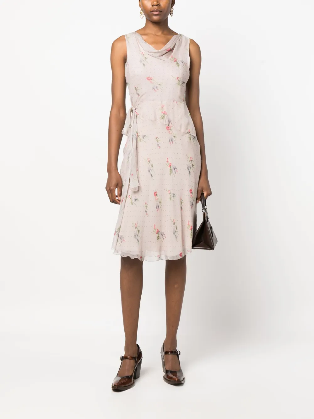 Femme Valentino Garavani Robe En Soie à Fleurs (années 2000) 4 Femme Valentino Garavani Robe En Soie à Fleurs (années 2000) – Image 2