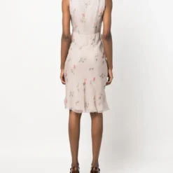 Femme Valentino Garavani Robe En Soie à Fleurs (années 2000) 10 Femme Valentino Garavani Robe En Soie à Fleurs (années 2000) -Promos Féerie Jupe Boutique 20485443 50661512 1000