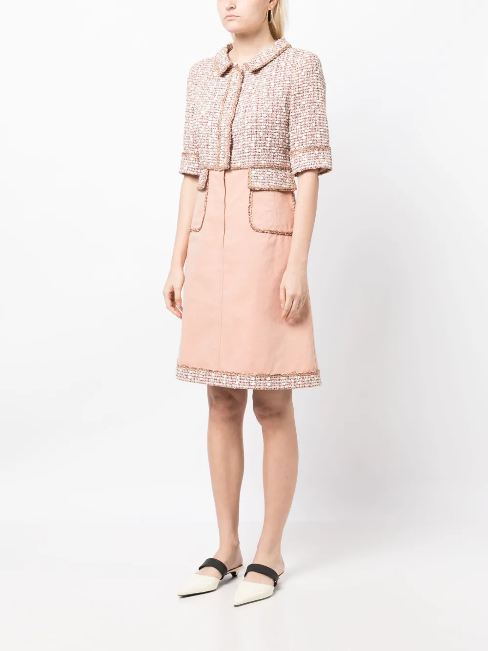 Femme CHANEL Robe En Tweed à Coupe Courte (2006) 5 Femme CHANEL Robe En Tweed à Coupe Courte (2006) – Image 3