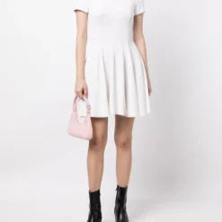 Femme Miu Miu Robe évasée à Bords Festonnés 8 Femme Miu Miu Robe évasée à Bords Festonnés -Promos Féerie Jupe Boutique 20808888 50792471 1000