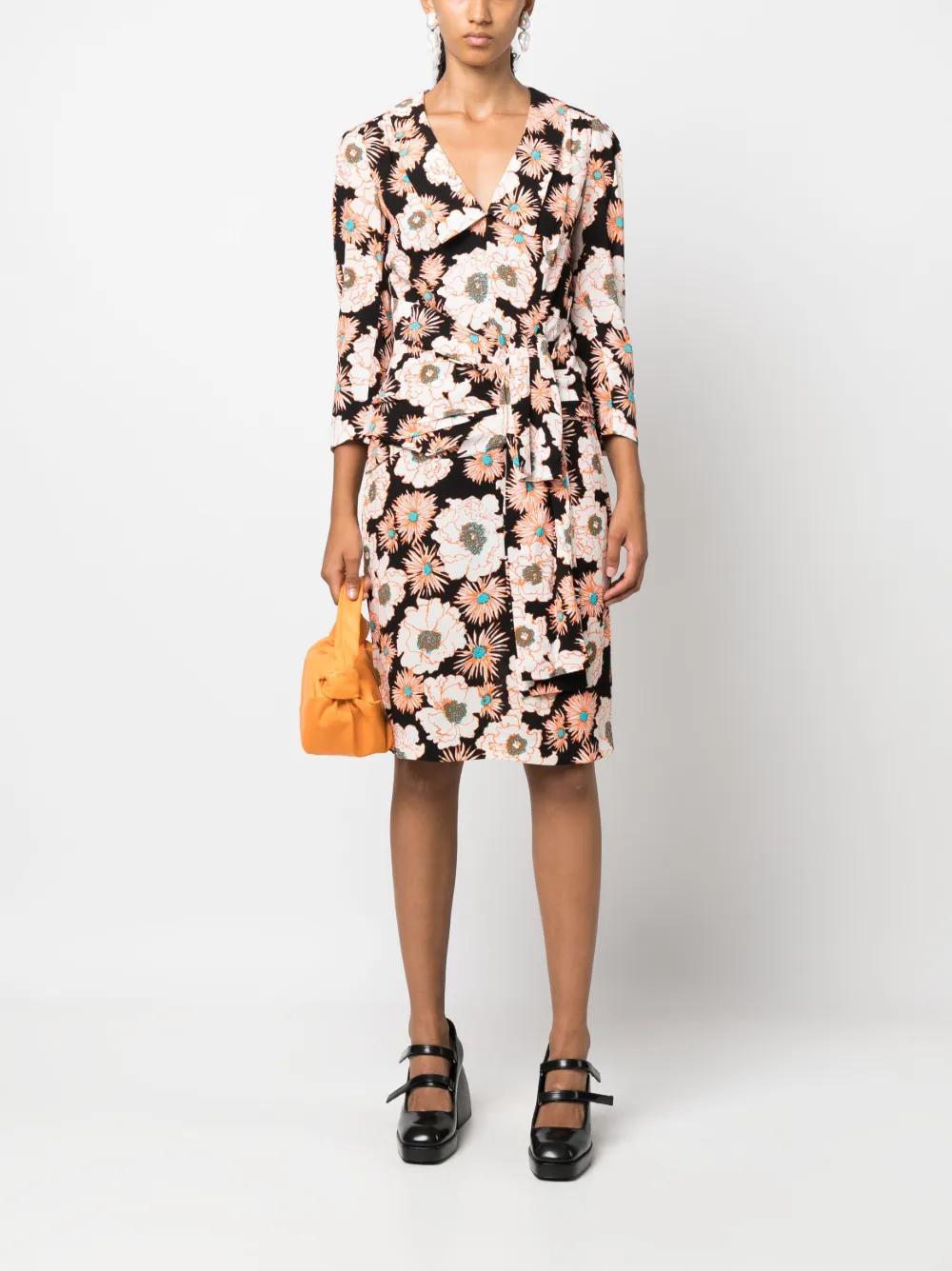 Femme Prada Robe Portefeuille à Fleurs (années 2000) 4 Femme Prada Robe Portefeuille à Fleurs (années 2000) – Image 2