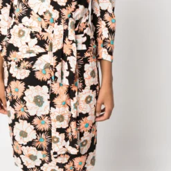 Femme Prada Robe Portefeuille à Fleurs (années 2000) 11 Femme Prada Robe Portefeuille à Fleurs (années 2000) -Promos Féerie Jupe Boutique 20843970 50798953 1000